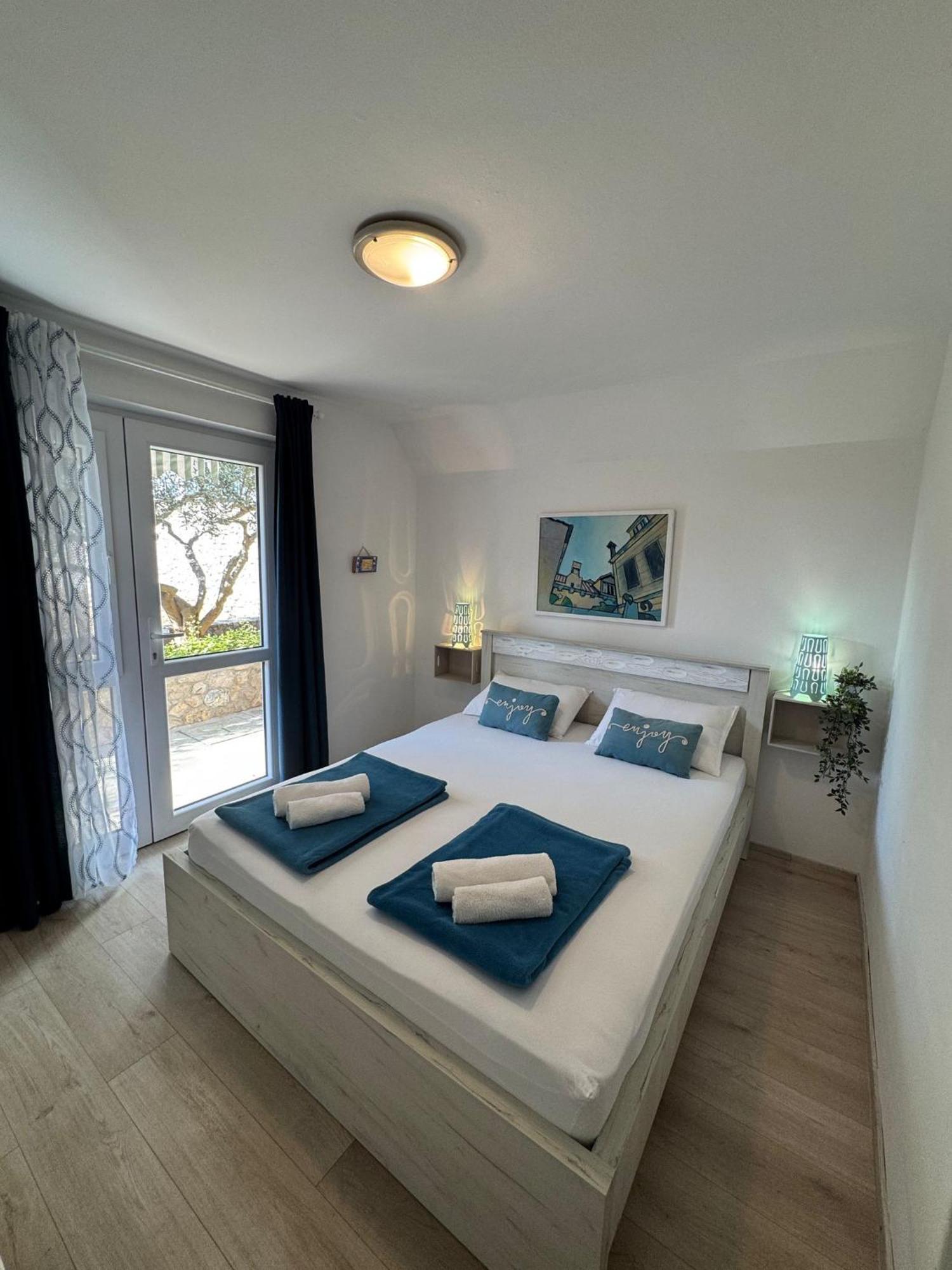 Guest House Kovacevic Хвар Экстерьер фото
