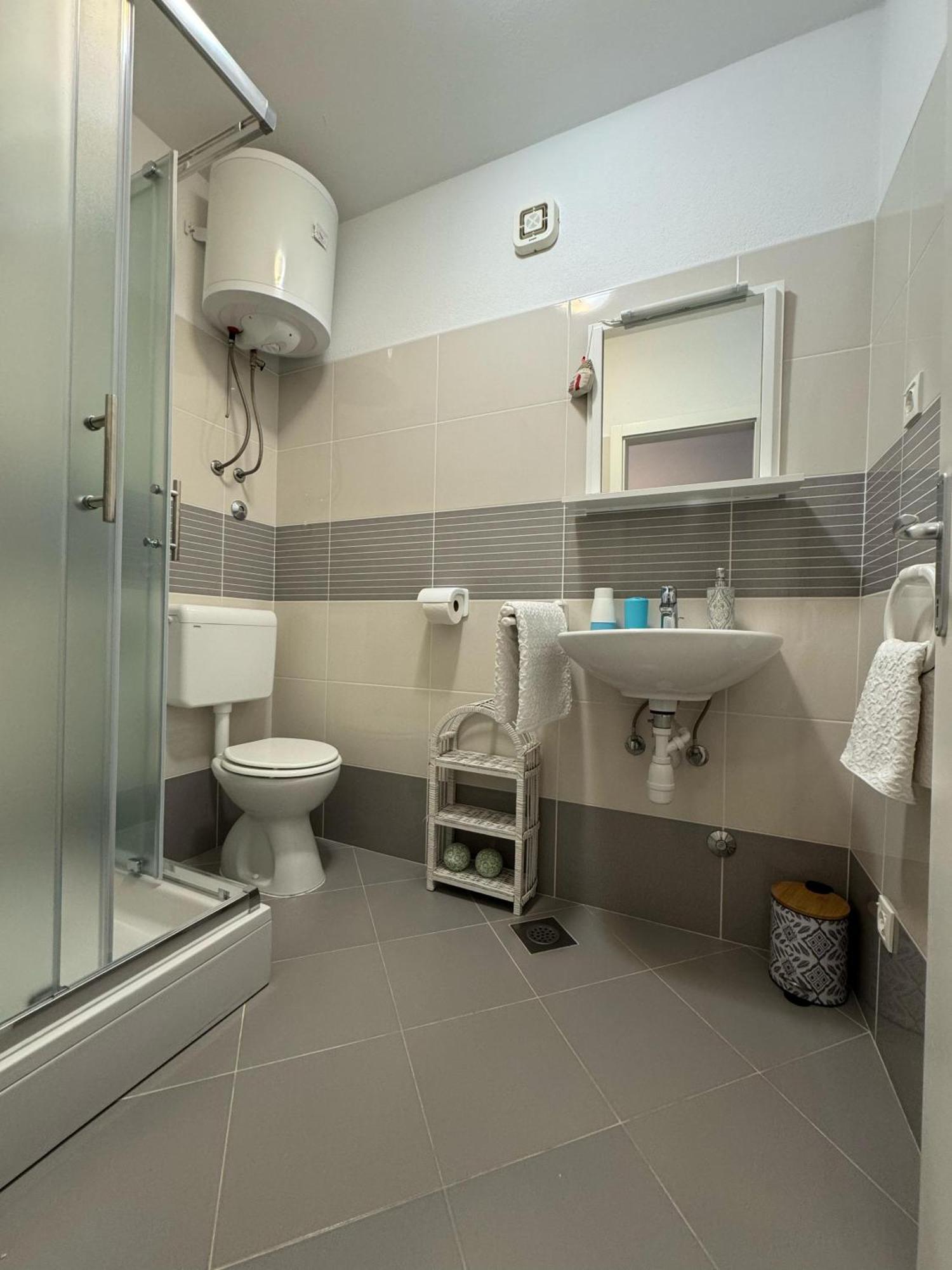Guest House Kovacevic Хвар Экстерьер фото