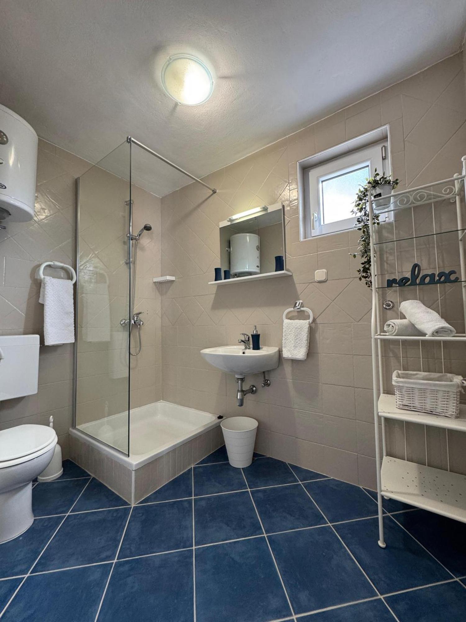 Guest House Kovacevic Хвар Экстерьер фото
